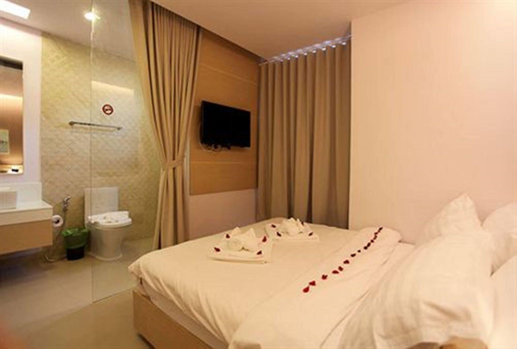 My Hotel - Sha Extra Plus Patong Kültér fotó