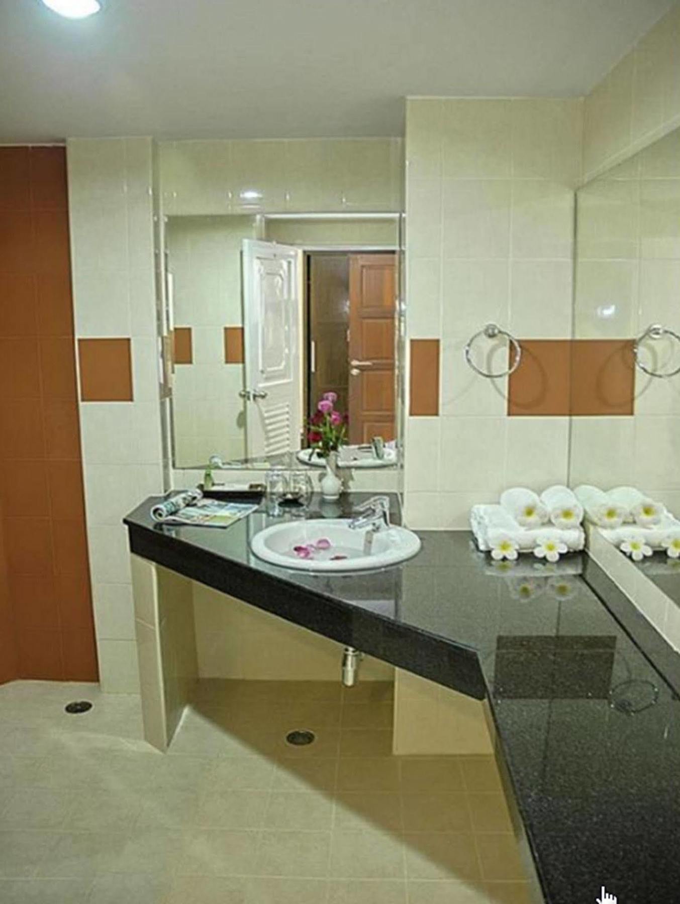 My Hotel - Sha Extra Plus Patong Kültér fotó